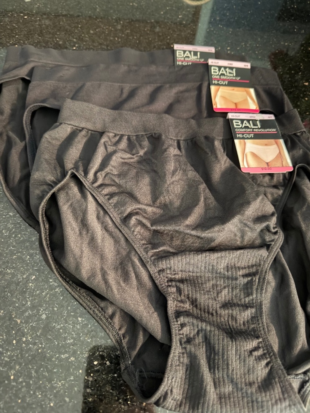 Bali One Smooth U HI-Cut Panties DF2362 GRAY Size M/6 Hi Cut Seamless